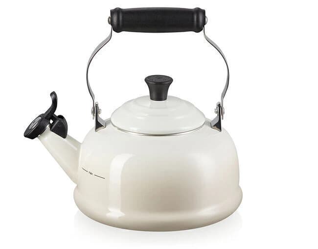 Chaleira Clássica 1,6L Le Creuset — Meringue