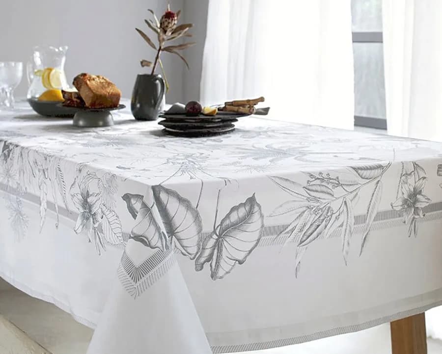 Toalha de Mesa Buddemeyer Impermeável Leeds - Quadrada - 2.20x2.20m