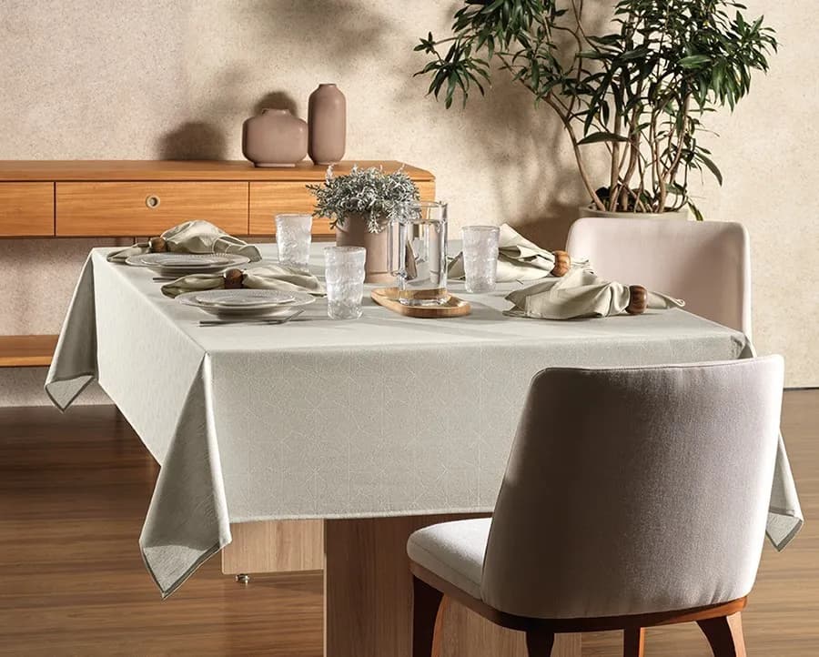Toalha de Mesa Karsten Sempre Limpa Jacquard Caetano - Redonda - 1.78m