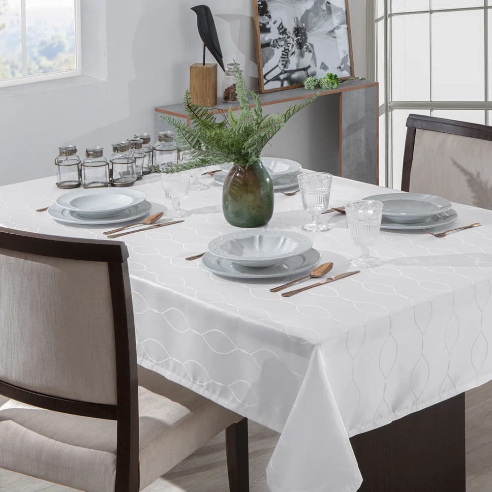Toalha de Mesa Retangular 1,40x2,10m Il Viena Branca - Branyl