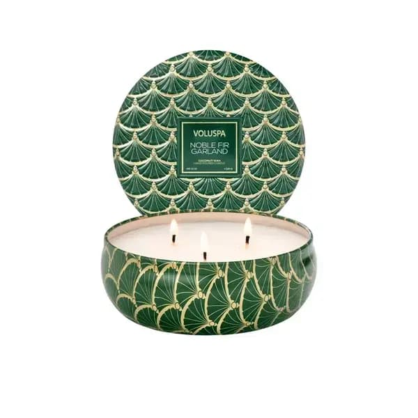 Vela Lata 3 Pavios Noble Fir Garland 60h Voluspa
